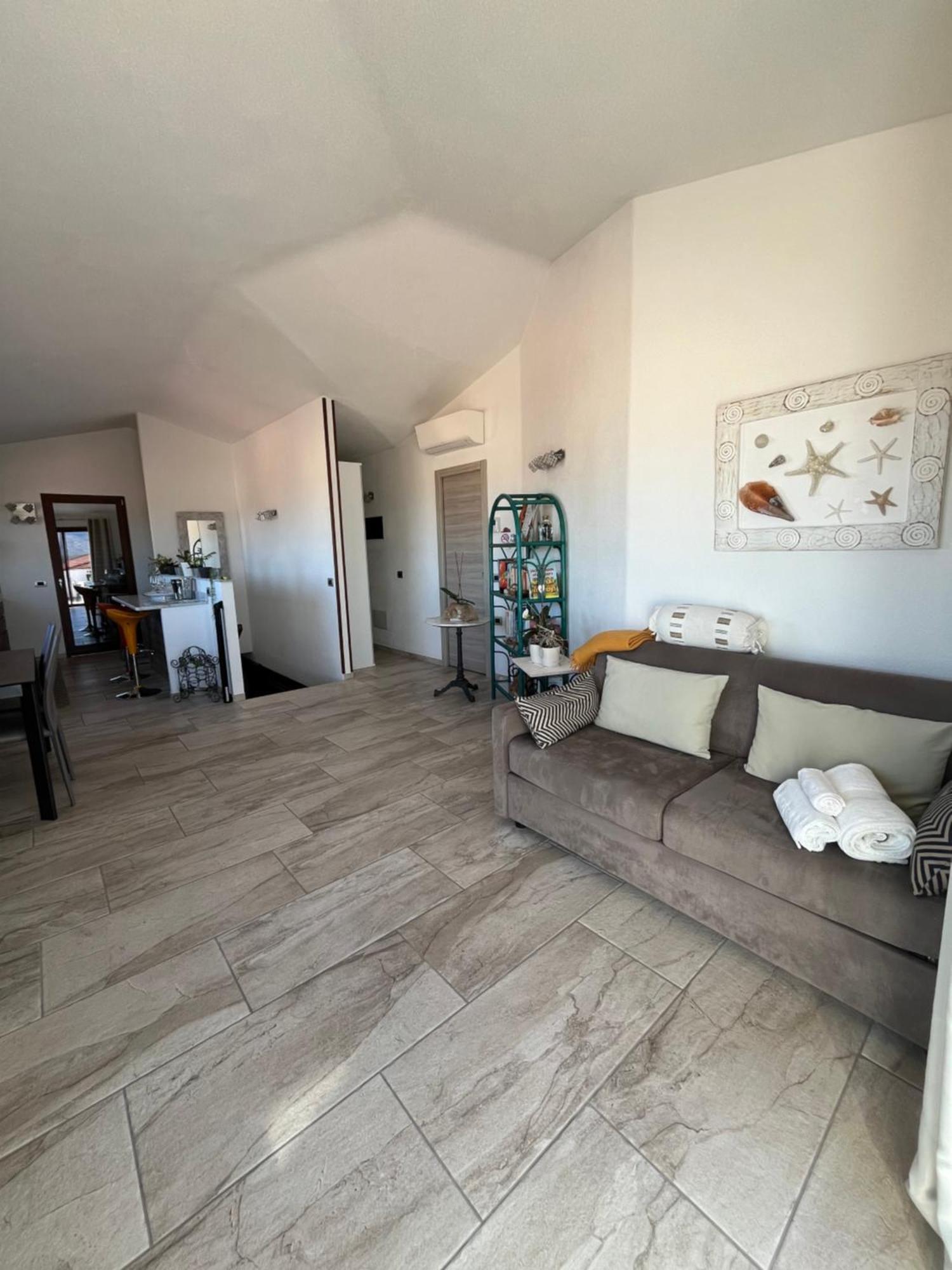 B&B Florian San Teodoro  Dış mekan fotoğraf
