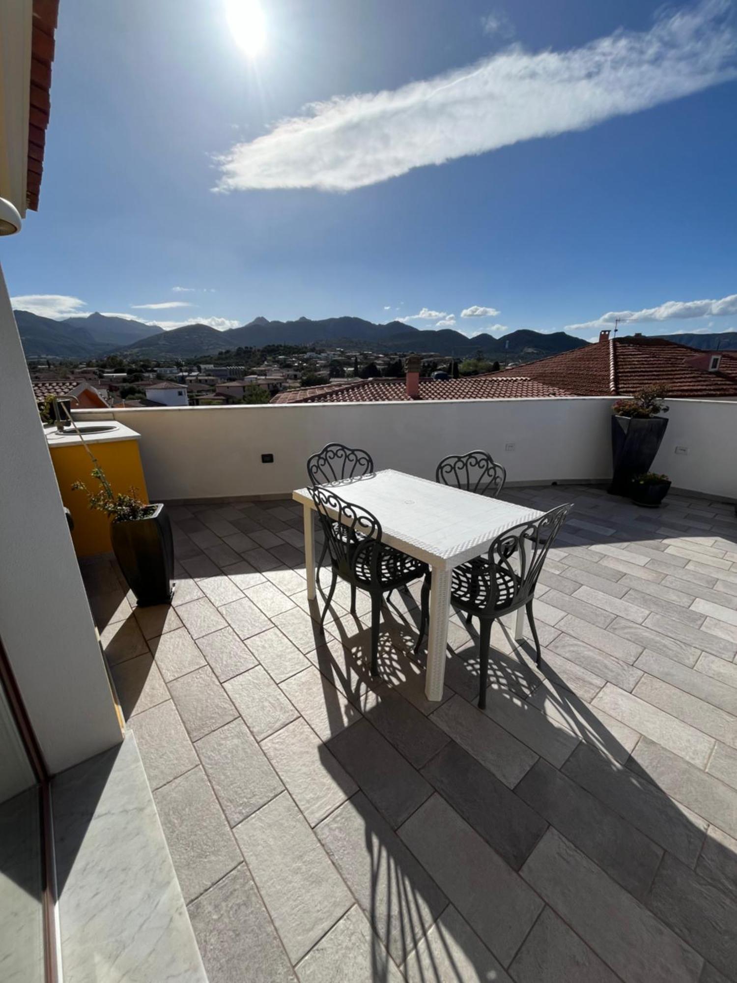 B&B Florian San Teodoro  Dış mekan fotoğraf